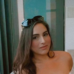 Meet your Posher, Valentina